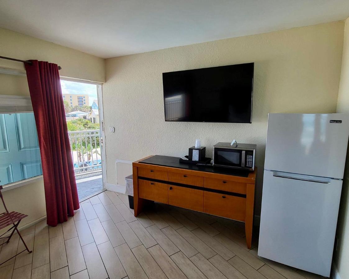 Chateau Mar Beach Resort Ormond Beach Exterior foto
